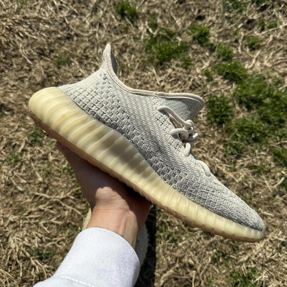Size 9.5 - adidas Yeezy Boost 350 V2 Citrin FW3042